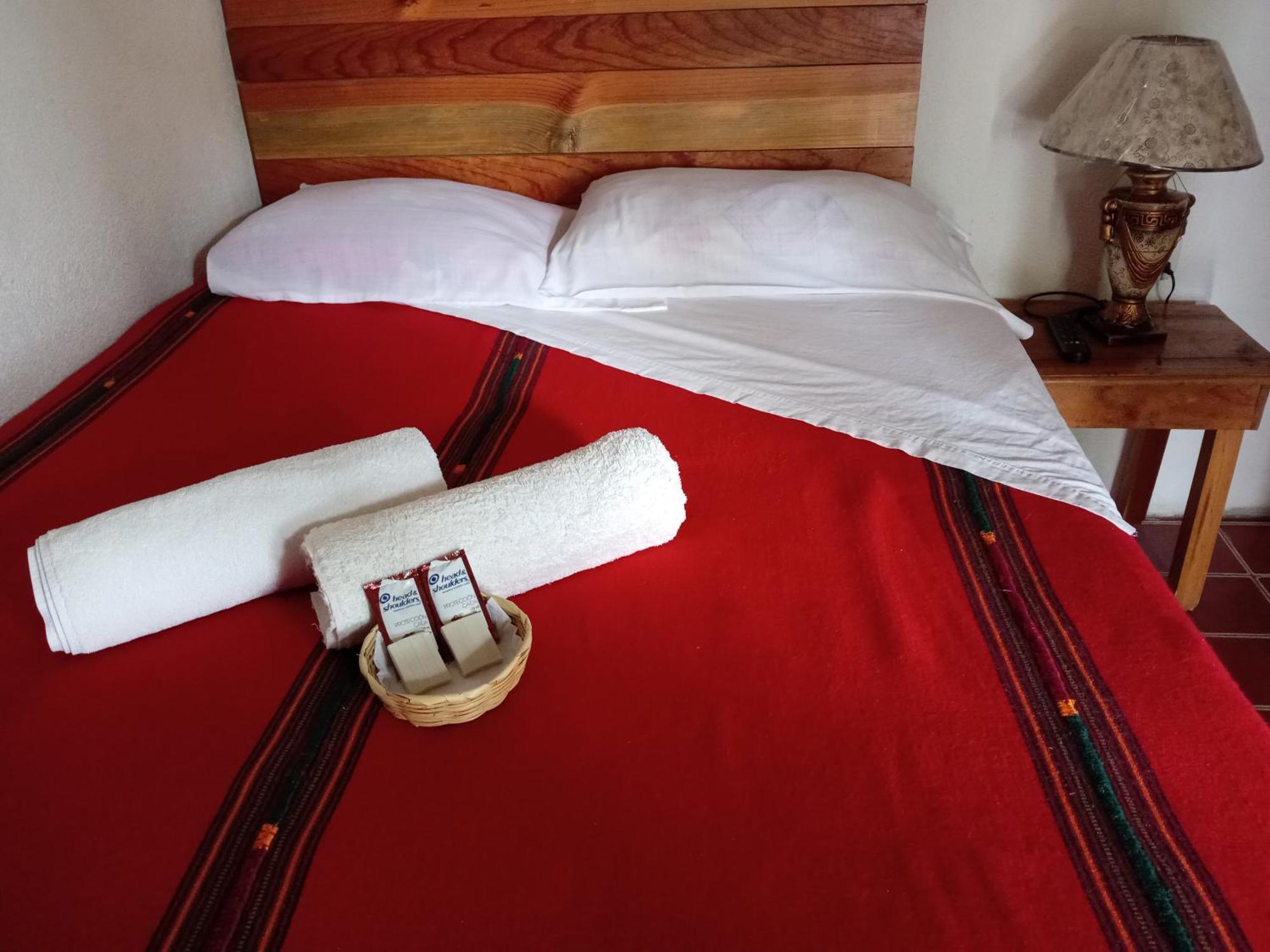 Hospedaje Eli Panajachel Dış mekan fotoğraf